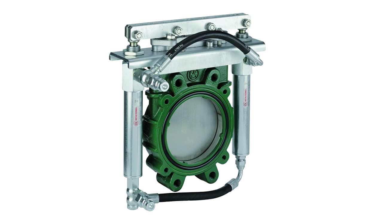 mz plattenschieber kurze ausfuehrung mit zwei doppeltwirkenden hydraulikzylindern ohne auslauf beidseitig mit flansch din pn sowie lochabstand mm bei und mm bei